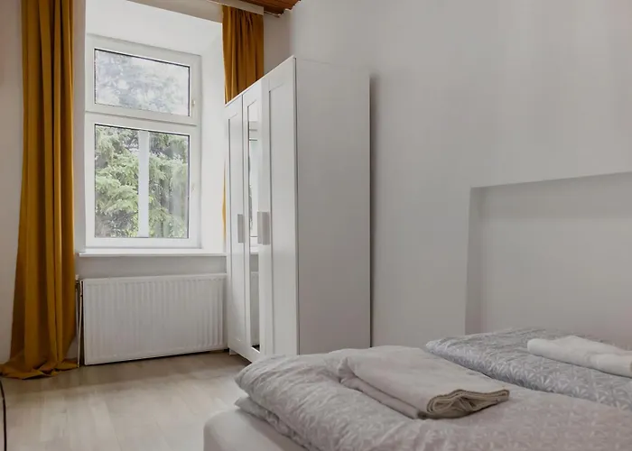 Διαμέρισμα Sweet 2br Retreat Near Danube & Garden Access *